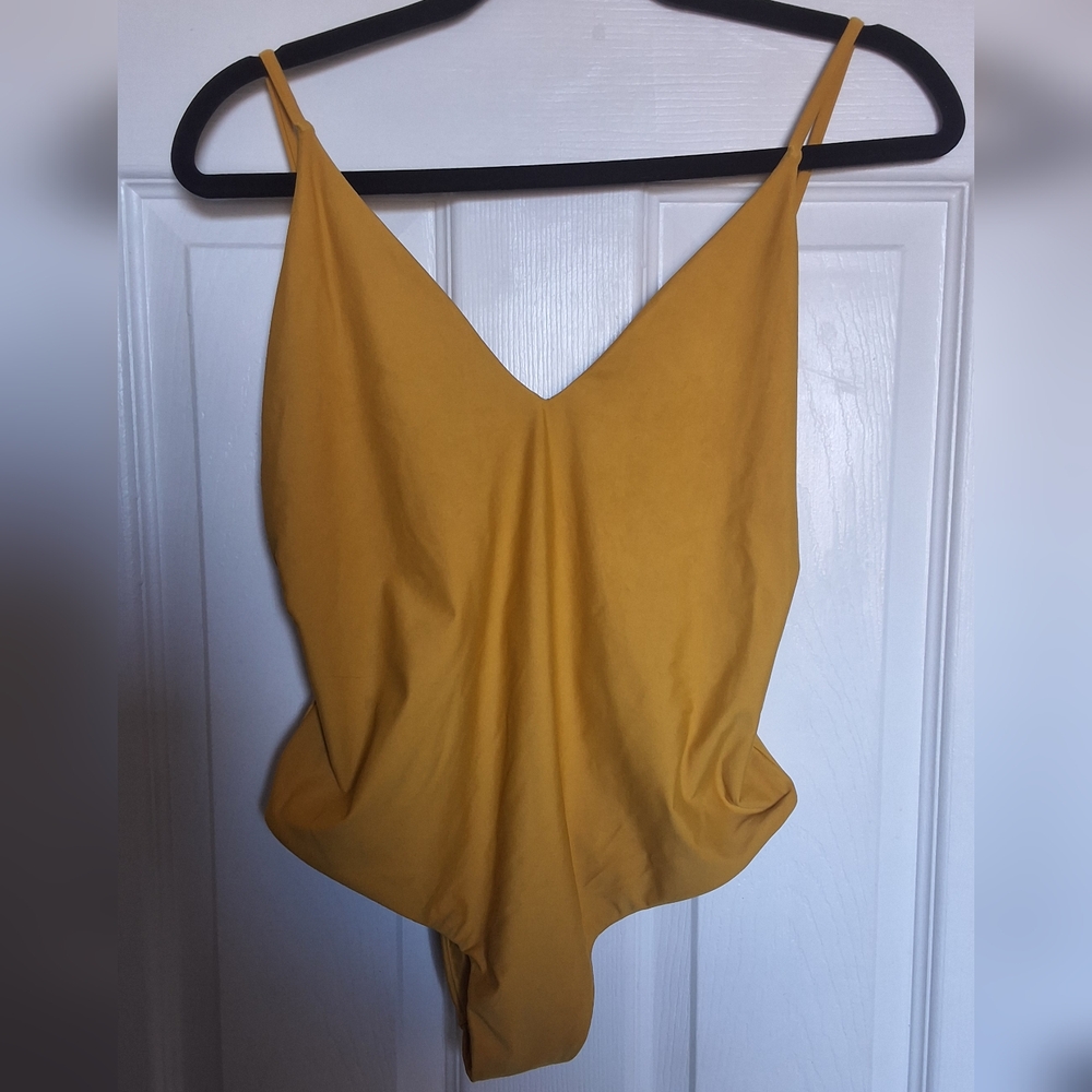 Free People X Amuse Collaboration M One-piece Tropical Travel Vacation Beach Tan